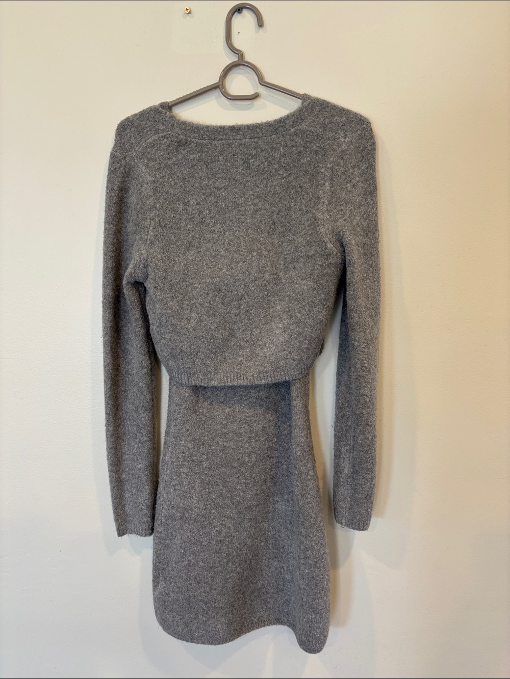 Zara Gray Long-Sleeve Knit Dress - Picture 3 of 8